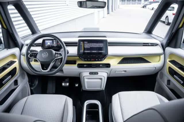 Volkswagen ID. Buzz (2023) thumbnail 4