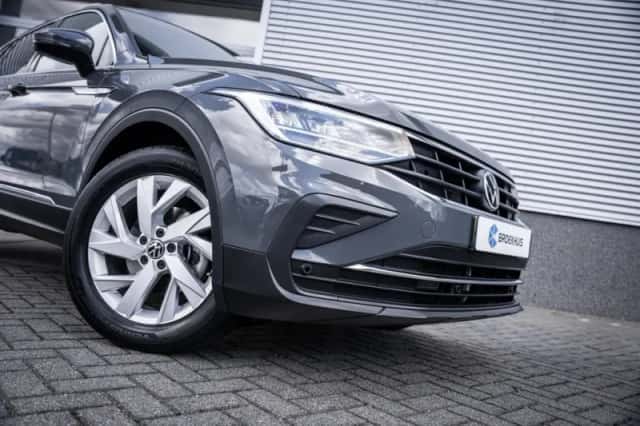 Volkswagen Tiguan (2023) thumbnail 5