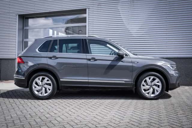 Volkswagen Tiguan (2023) thumbnail 6