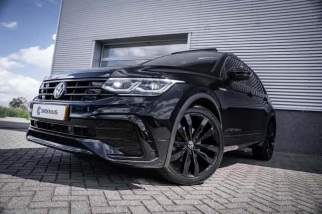 Volkswagen Tiguan (2023) thumbnail 2