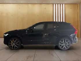 Volvo XC60 (2024) thumbnail 2