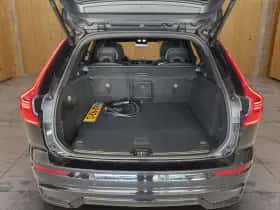 Volvo XC60 (2024) thumbnail 12