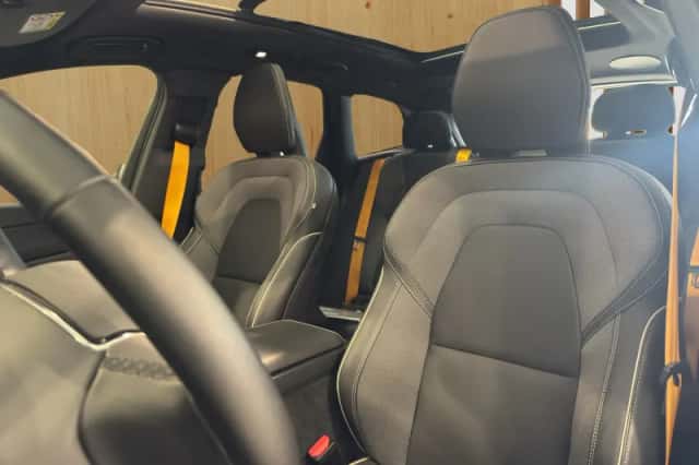 Volvo XC60 (2024) thumbnail 6
