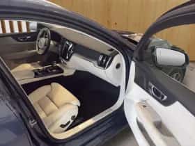 Volvo V60 (2021) thumbnail 15