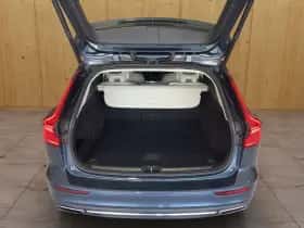 Volvo V60 (2021) thumbnail 16