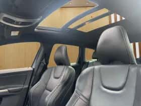 Volvo XC60 (2016) thumbnail 7