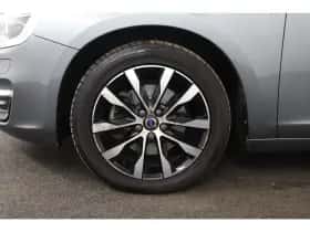 Volvo V60 (2018) thumbnail 11