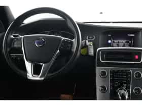 Volvo V60 (2018) thumbnail 29