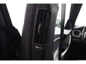 Volvo V60 (2018) thumbnail 30