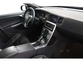 Volvo V60 (2018) thumbnail 31