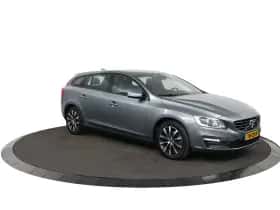 Volvo V60 (2018) thumbnail 41