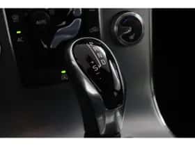 Volvo V60 (2018) thumbnail 51
