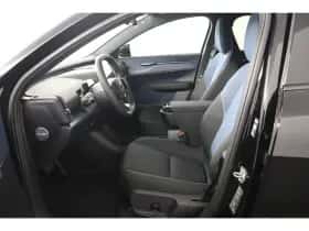 Volvo EX30 (2025) thumbnail 3