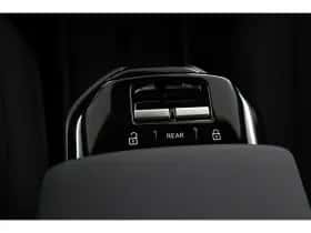 Volvo EX30 (2025) thumbnail 50