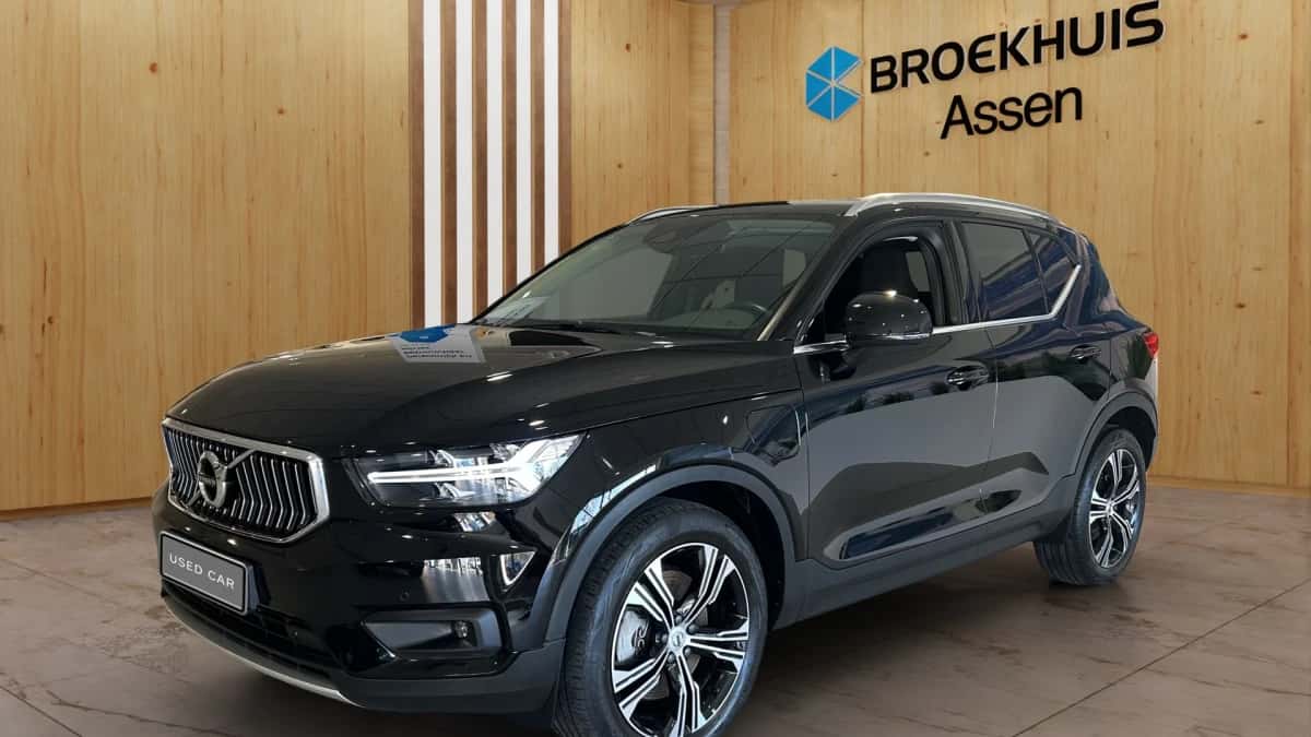 Volvo XC40 (2021) — foto 1