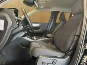 Volvo XC40 (2021) thumbnail 5