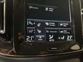 Volvo XC40 (2021) thumbnail 8