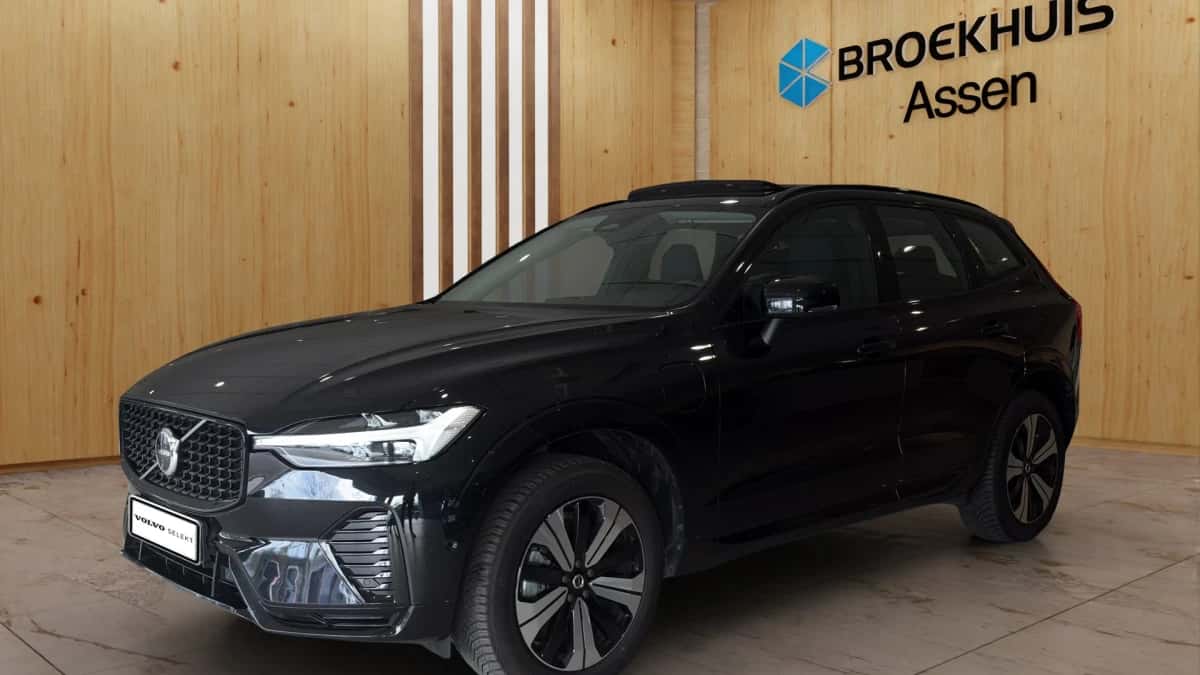 Volvo XC60 (2025) — foto 1