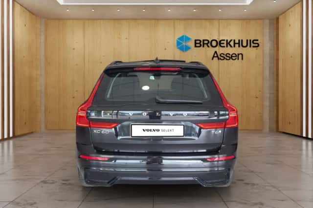 Volvo XC60 (2025) thumbnail 3