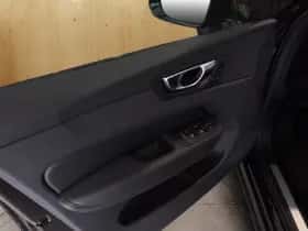 Volvo XC60 (2025) thumbnail 10