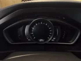 Volvo V40 (2018) thumbnail 11