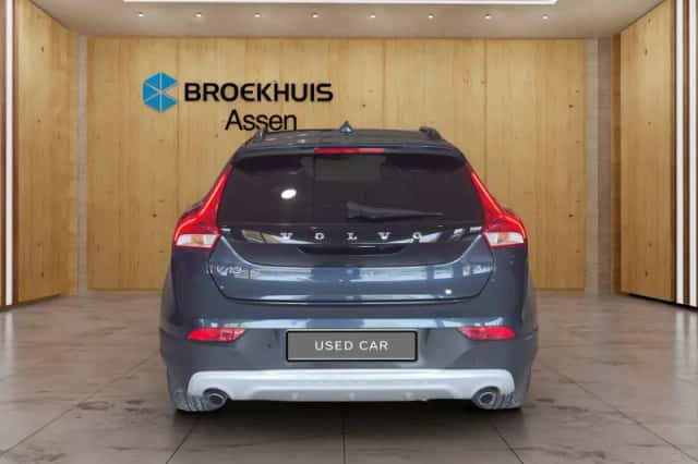 Volvo V40 (2018) thumbnail 4