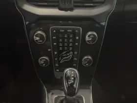 Volvo V40 (2018) thumbnail 6