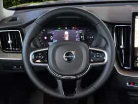 Volvo XC60 (2025) thumbnail 12