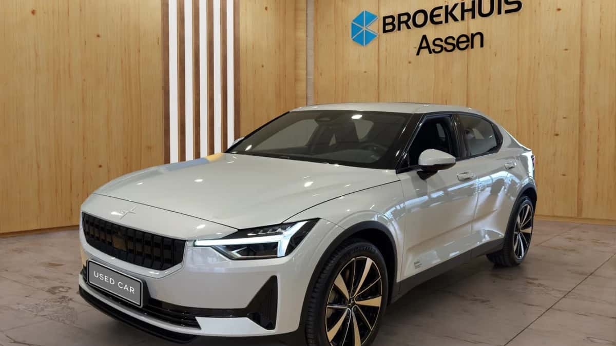 Polestar 2 (2022) — foto 1