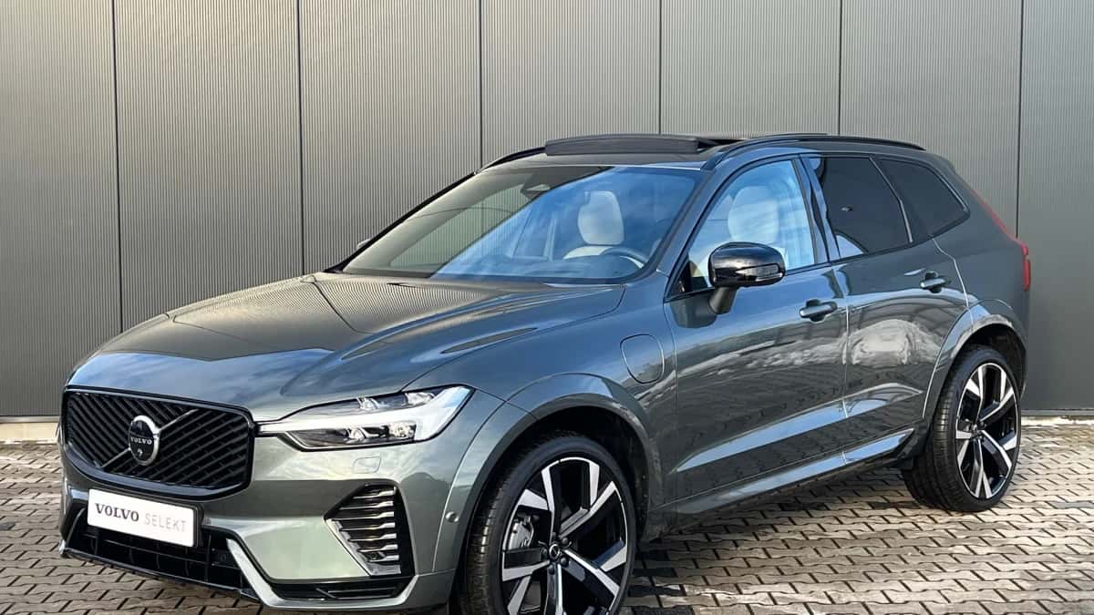 Volvo XC60 (2026) — foto 1
