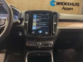 Volvo XC40 (2021) thumbnail 9