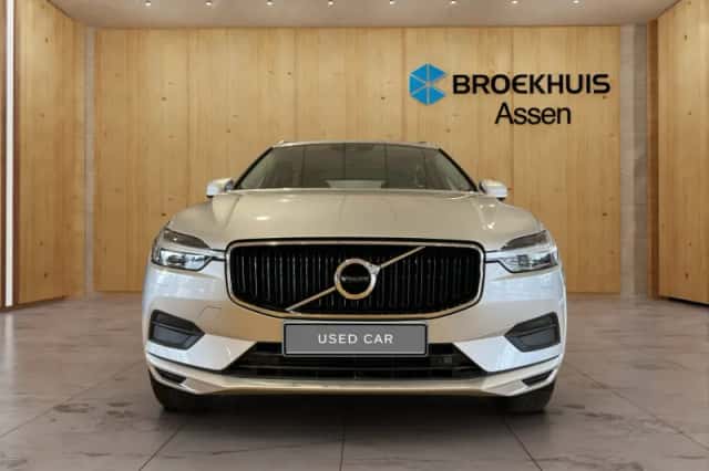 Volvo XC60 (2018) thumbnail 5