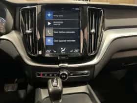 Volvo XC60 (2018) thumbnail 10
