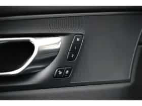 Volvo XC60 (2025) thumbnail 24