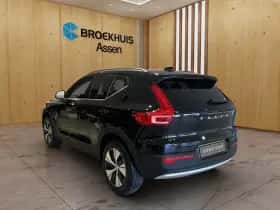 Volvo XC40 (2021) thumbnail 3
