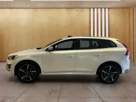 Volvo XC60 (2015) thumbnail 2