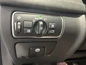 Volvo XC60 (2015) thumbnail 22