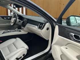 Volvo V60 (2021) thumbnail 16