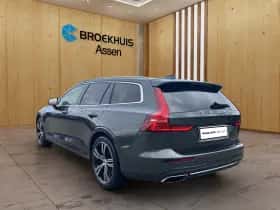 Volvo V60 (2021) thumbnail 3