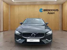 Volvo V60 (2021) thumbnail 5