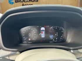 Volvo V60 (2021) thumbnail 9