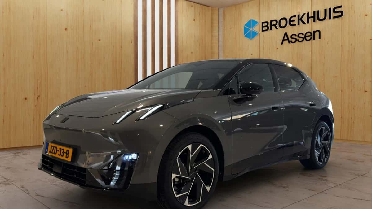 Lynk & Co 02 (2026) — foto 1