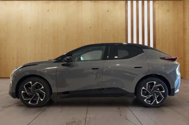 Lynk & Co 02 (2026) thumbnail 2