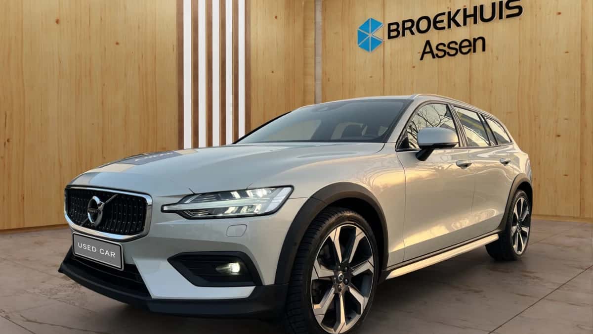 Volvo V60 (2021) — foto 1
