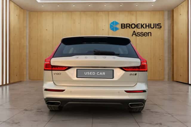 Volvo V60 (2021) thumbnail 4