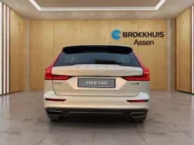 Volvo V60 (2021) thumbnail 4