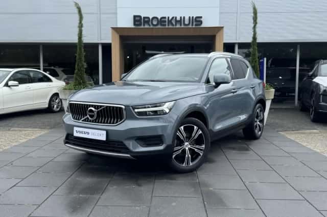 Volvo XC40 (2022) thumbnail 1