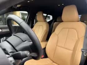 Volvo XC40 (2022) thumbnail 3