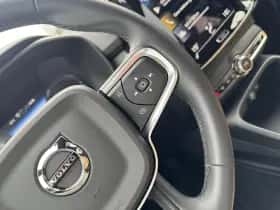 Volvo XC40 (2022) thumbnail 9