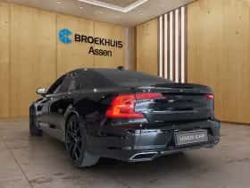 Volvo S90 (2018) thumbnail 2